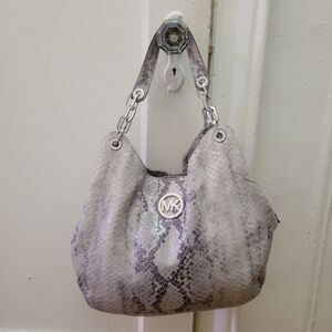 Michael Kors Lillie Large Snakeskin Slouchy Hobo Bag‎ Like New Everyday Luxury